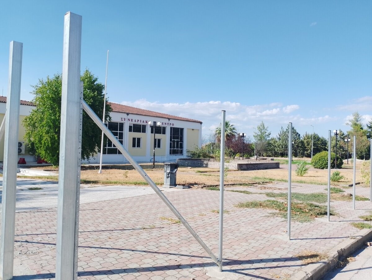 H σύνθεση της έδρας του δικαστηρίου 